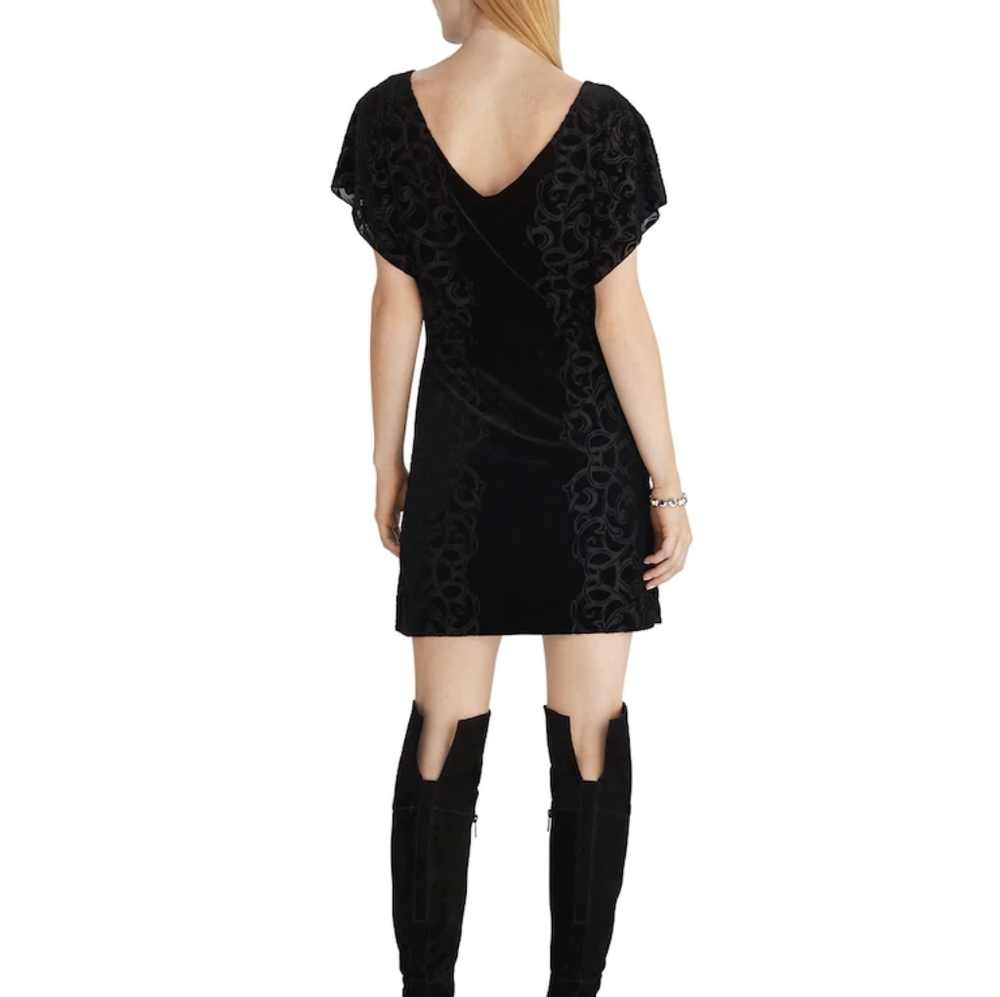 WHITE HOUSE BLACK MARKET Dress Goth Velvet Flutter